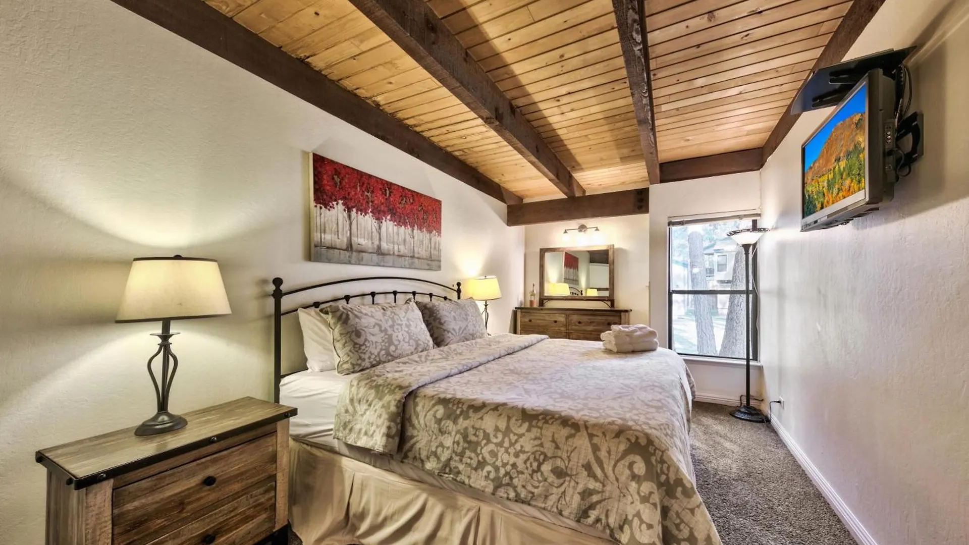Lakeland Village 496 - 4 Seasons Family Fun South Lake Tahoe Villa